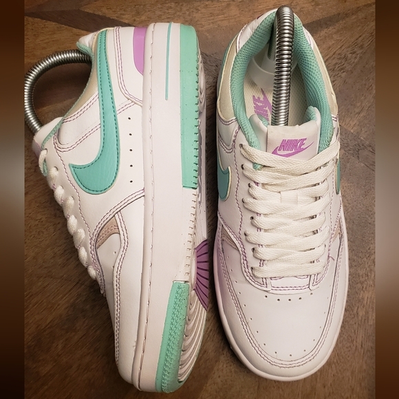Nike Gamma Force Women's Size 5 White/Mint Green/Lavender - Picture 6 of 15